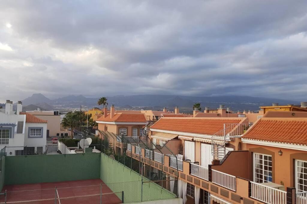 Private Apartment With Roof Terrace Arona  Ngoại thất bức ảnh