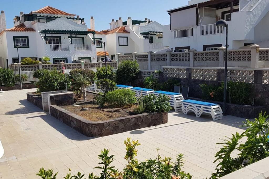 Private Apartment With Roof Terrace Arona  Ngoại thất bức ảnh