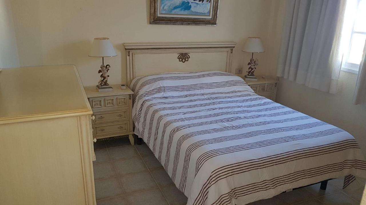 Private Apartment With Roof Terrace Arona  Ngoại thất bức ảnh