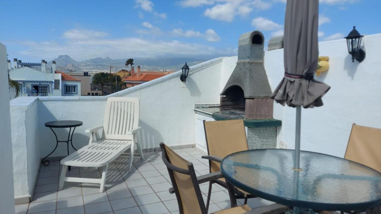 Private Apartment With Roof Terrace Arona  Ngoại thất bức ảnh